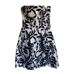 White House Black Market BW Strapless Dress | Floral Design | Fit and Flare